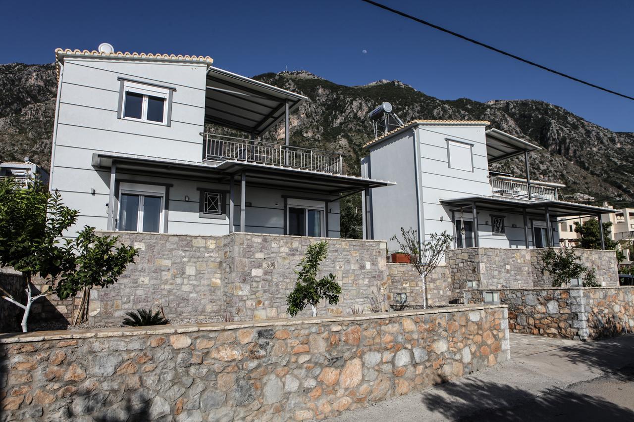 Mountain & Sea Apartment Kalamata Exterior photo